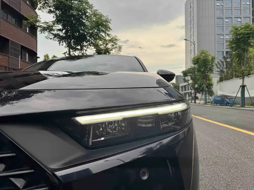 Honda Accord New Energy — фото 7