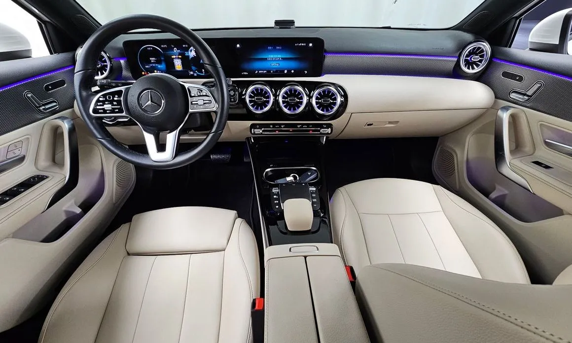 Mercedes-Benz A-Class — фото 10