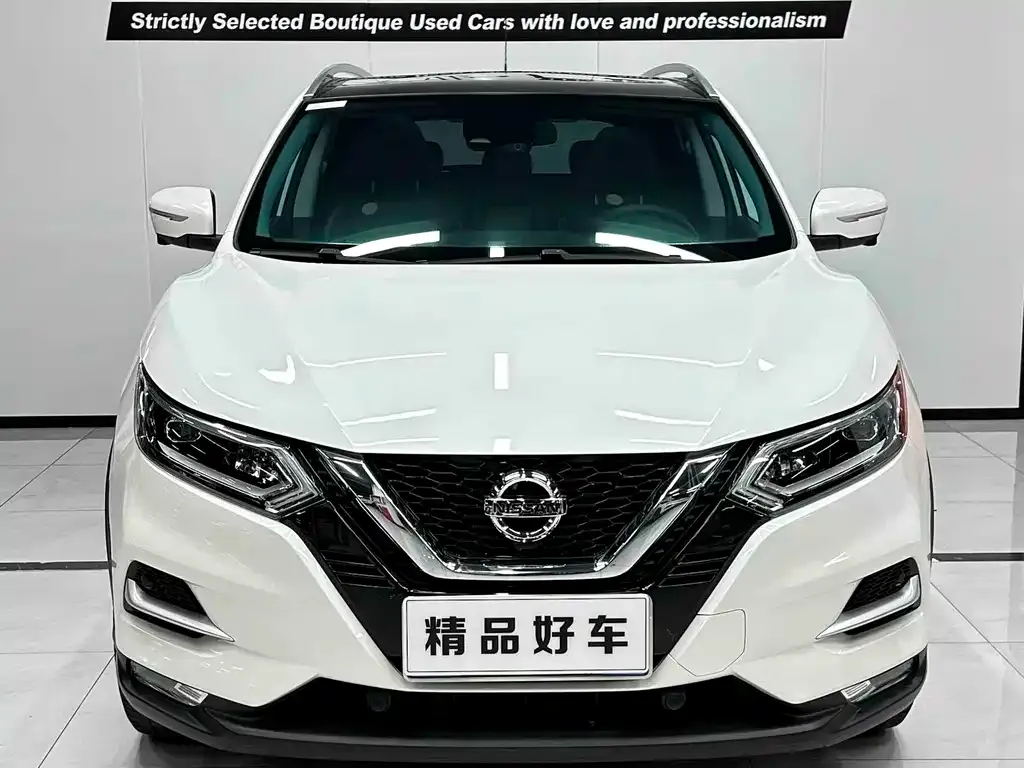 Nissan Qashqai — фото 1