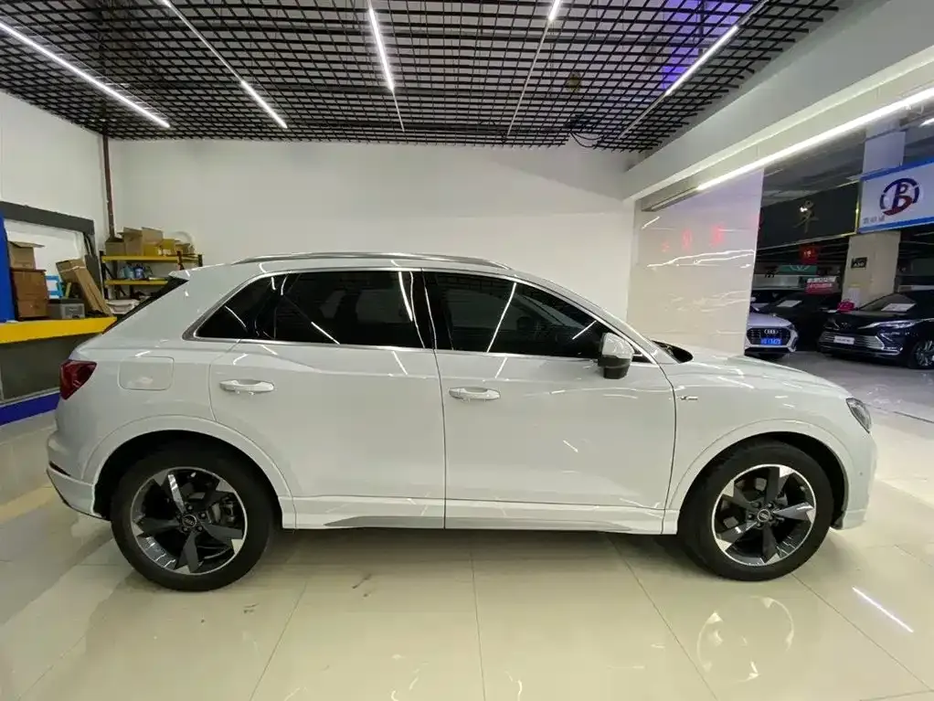 Audi Q3 — фото 3