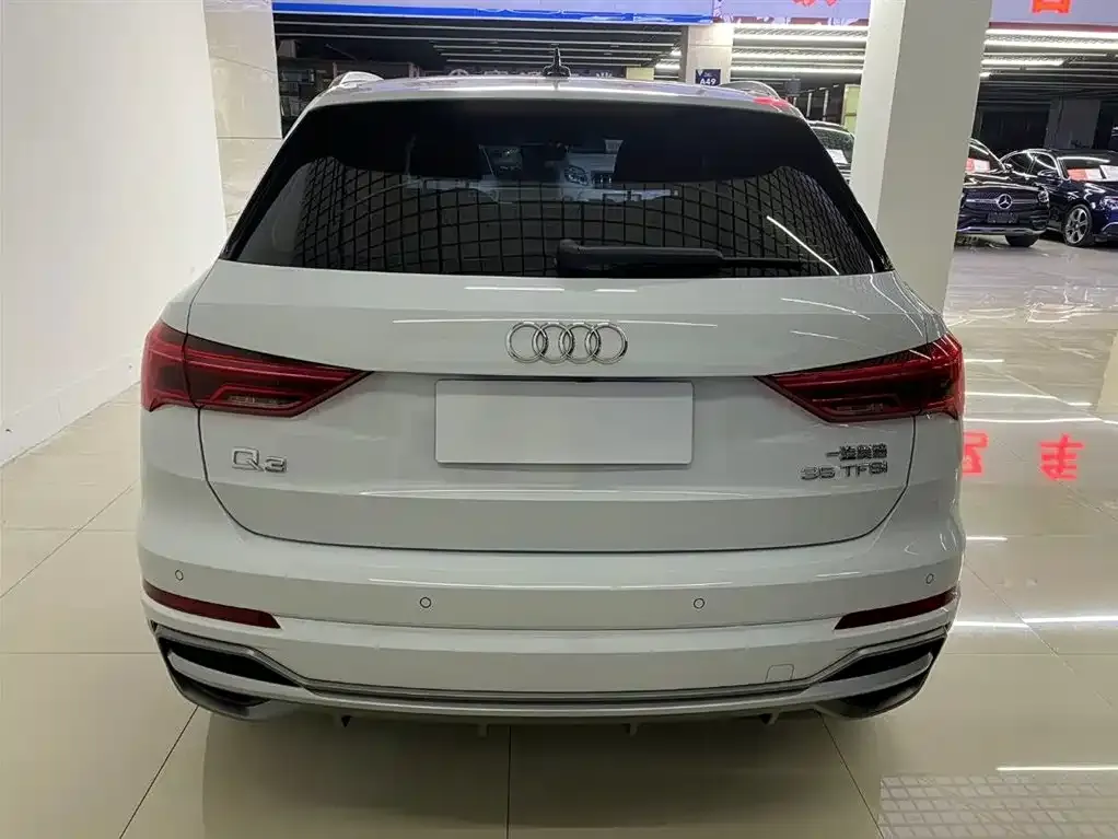 Audi Q3 — фото 10