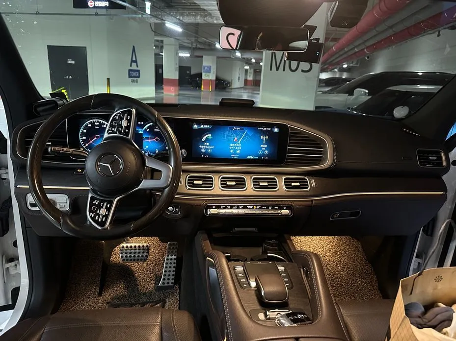 Mercedes-Benz GLS-Class — фото 6