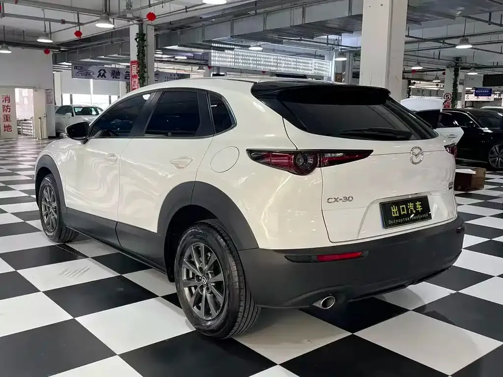 Mazda CX-30 — фото 2