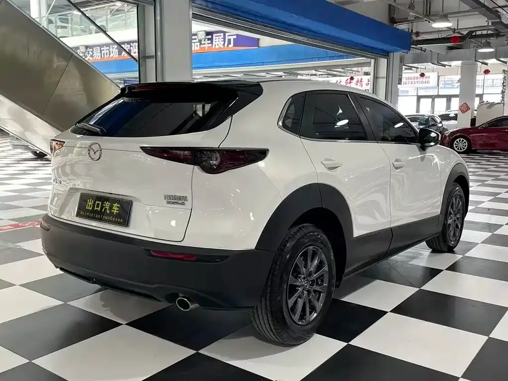 Mazda CX-30 — фото 7