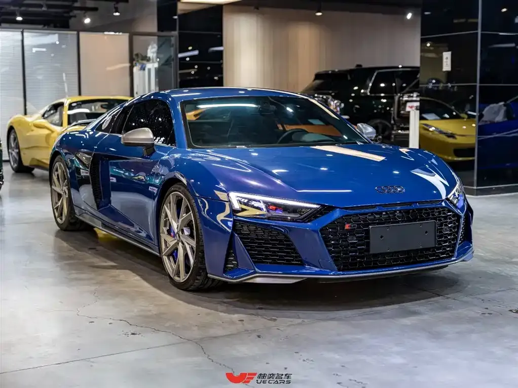 Audi R8 — фото 5