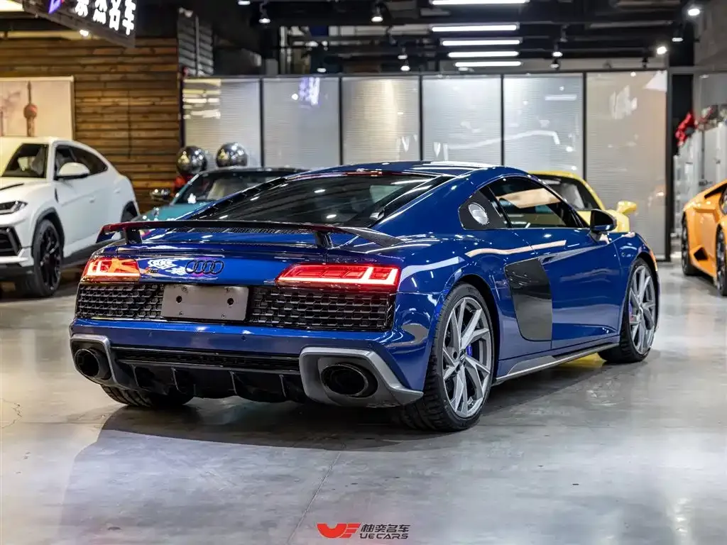 Audi R8 — фото 4
