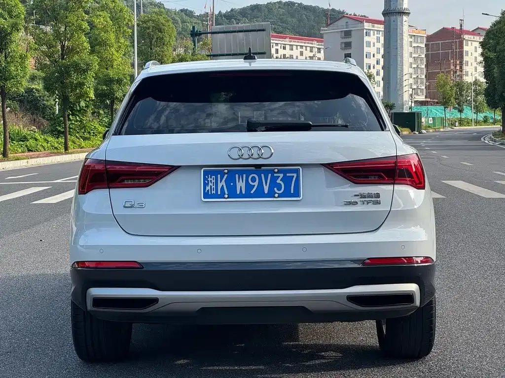 Audi Q3 — фото 7