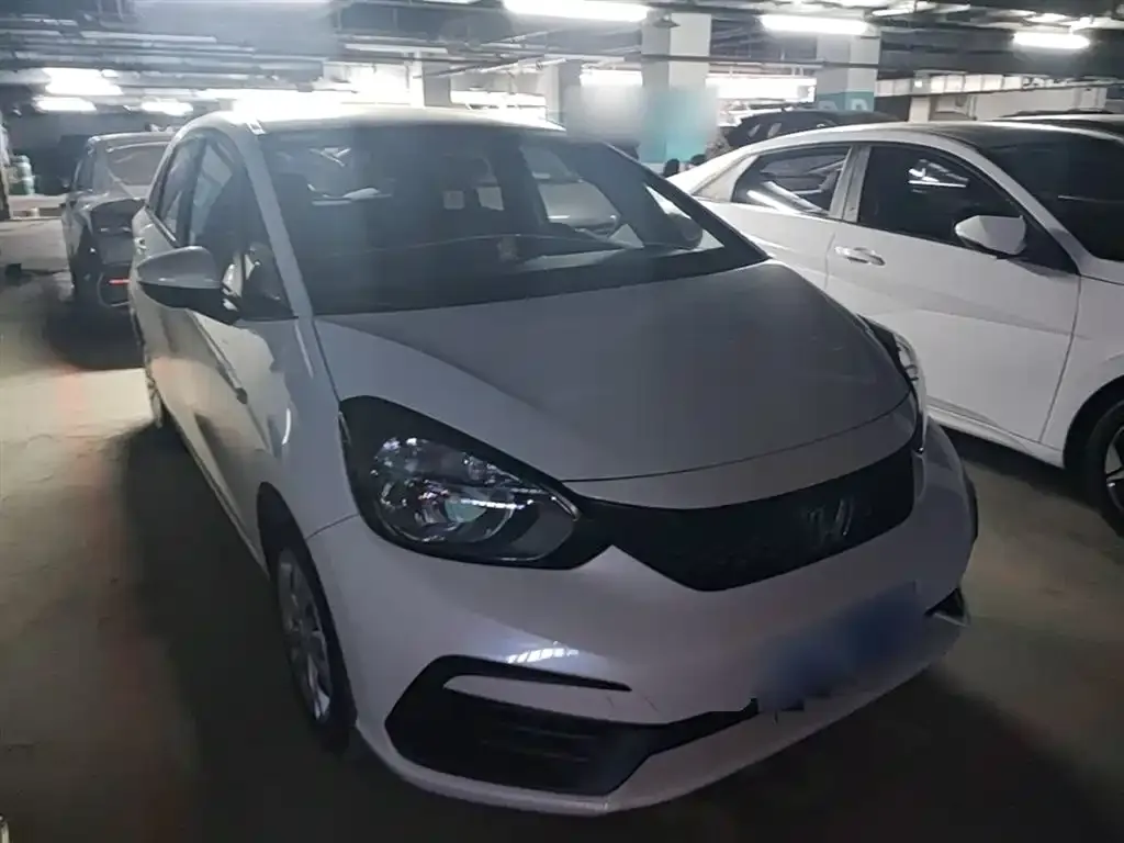 Honda Fit — фото 8