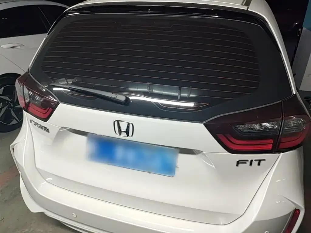 Honda Fit — фото 5