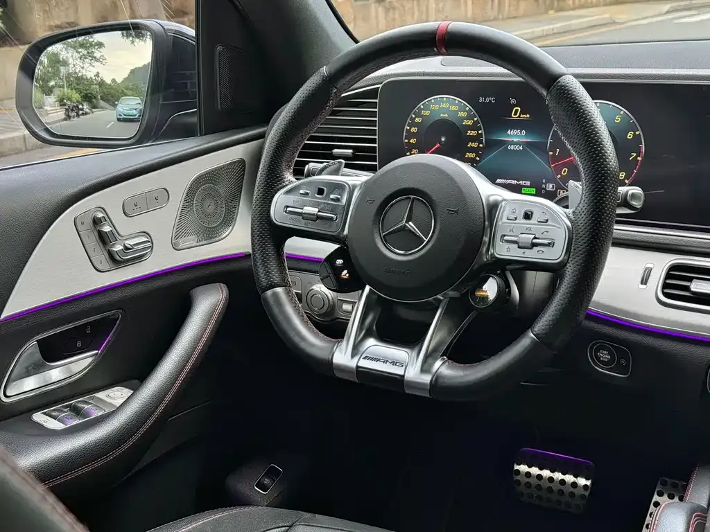 Mercedes-Benz GLE AMG — фото 7