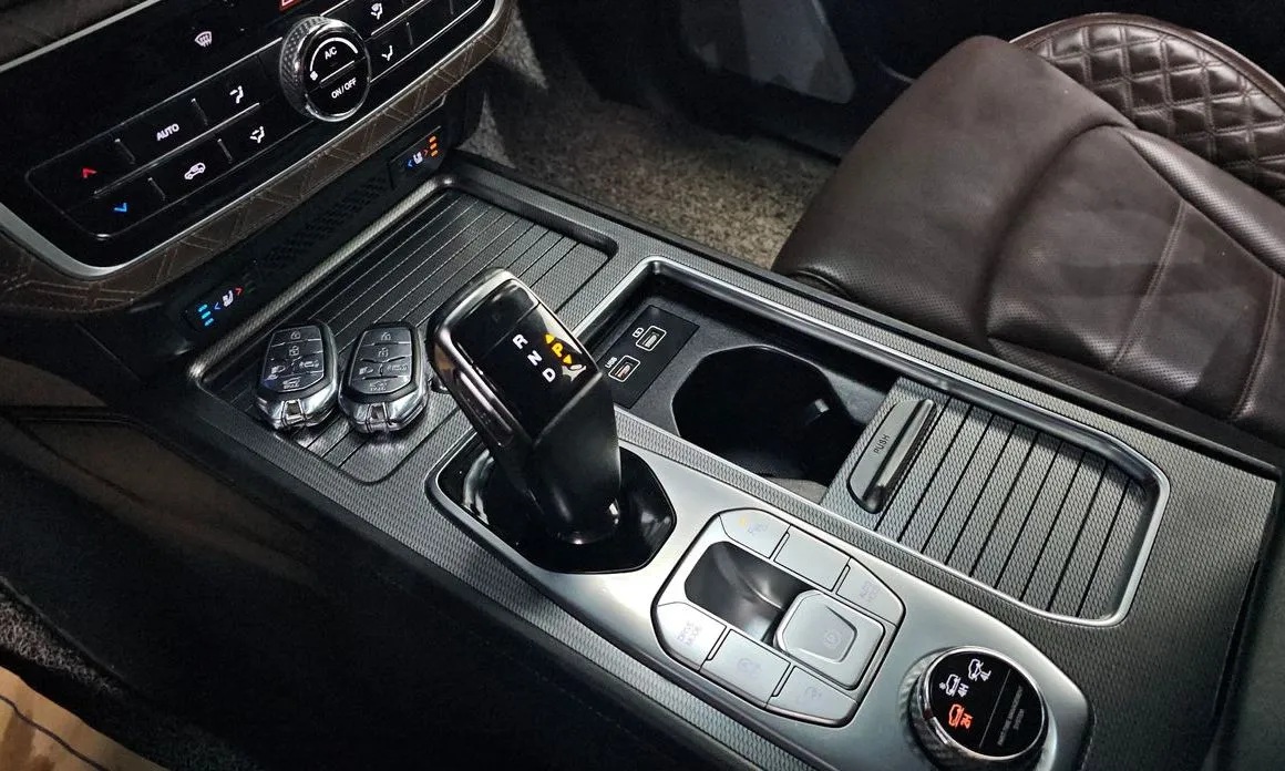 KG Mobility (Ssangyong) Rexton — фото 10