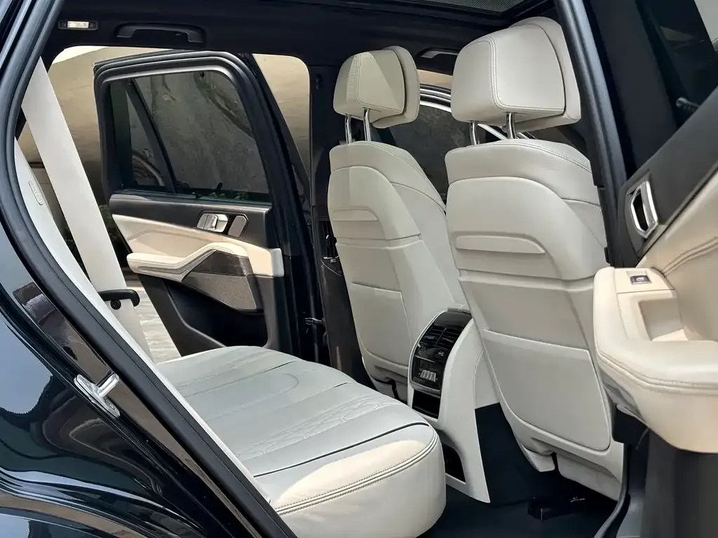 BMW X5 (Import) — фото 2