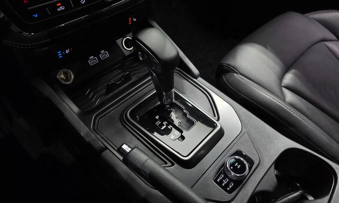 KG Mobility (Ssangyong) Rexton — фото 10