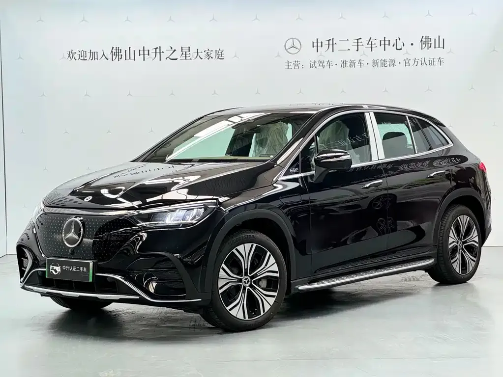 Mercedes-Benz EQE SUV — фото 1