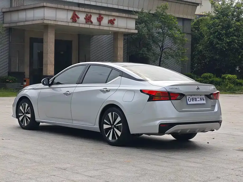 Nissan Teana — фото 4