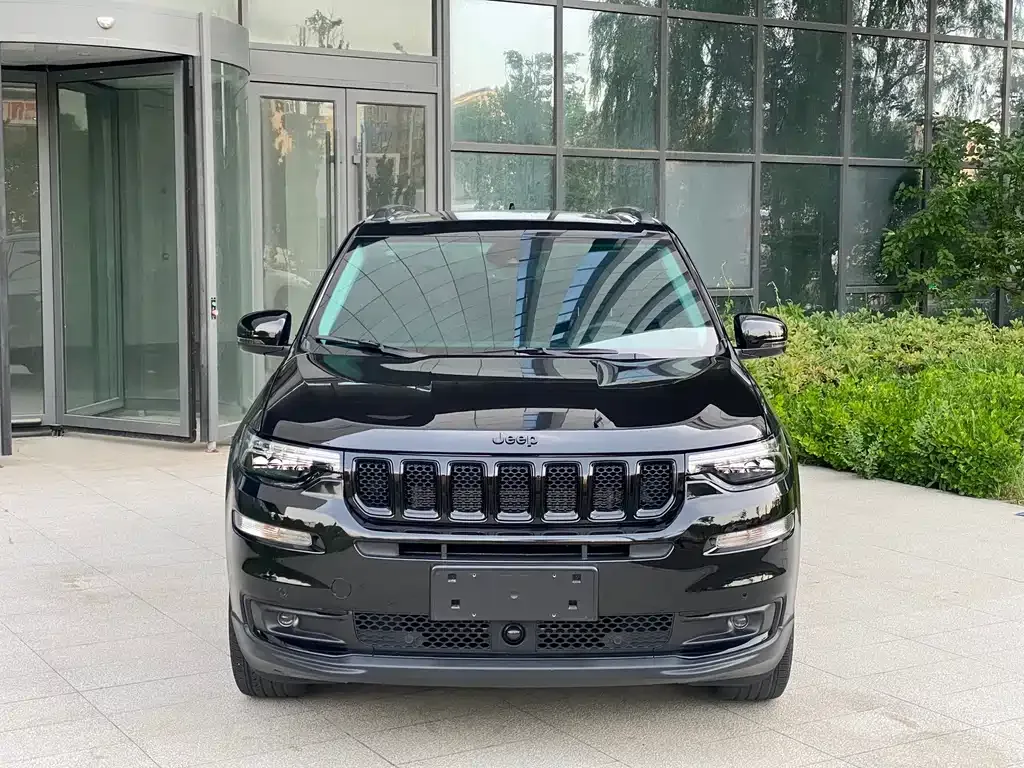 Jeep Grand Commander — фото 6