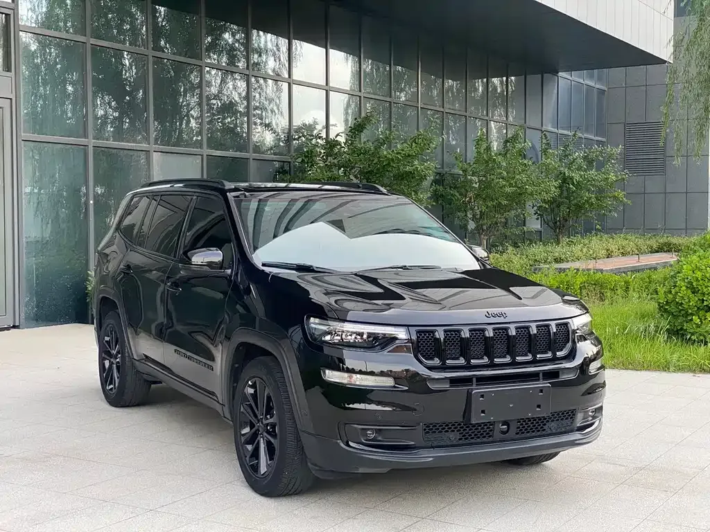Jeep Grand Commander — фото 10