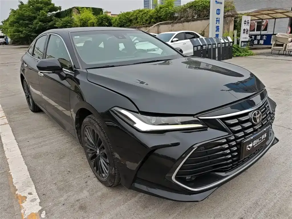 Toyota Avalon — фото 10