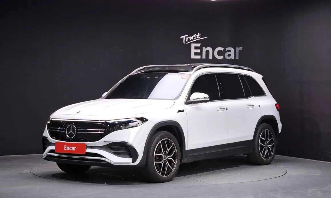 Mercedes-Benz EQB — фото 1