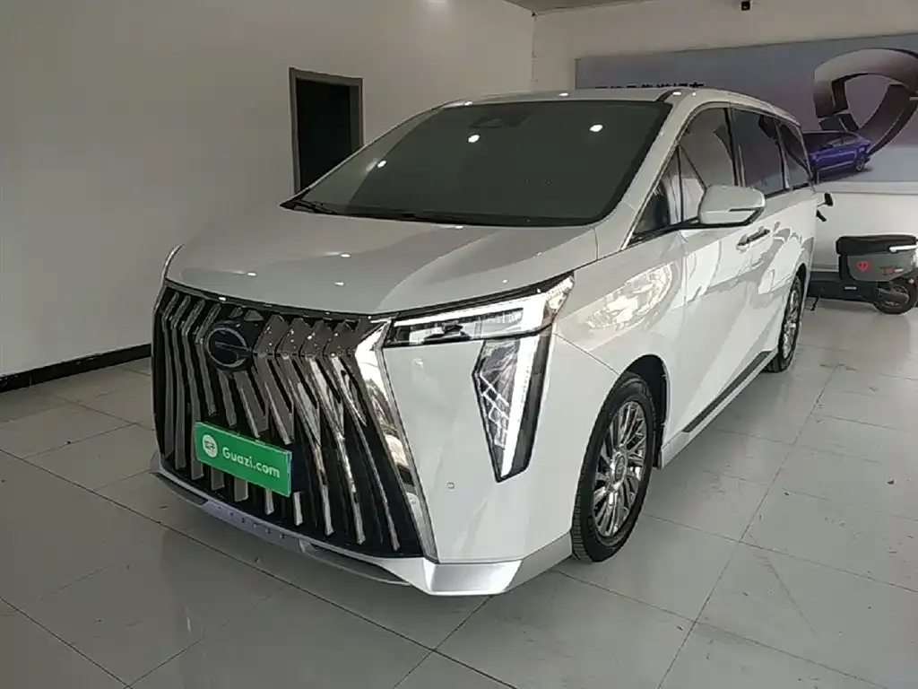 GAC Motor Trumpchi M8 — фото 1