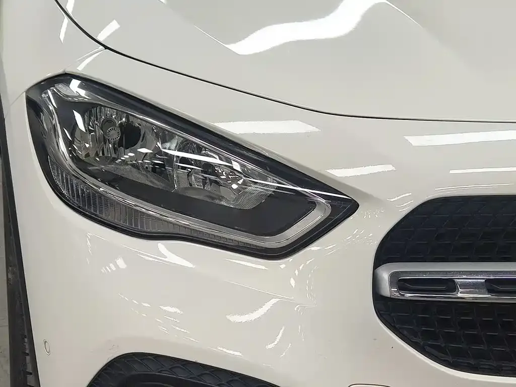 Mercedes-Benz GLA — фото 10