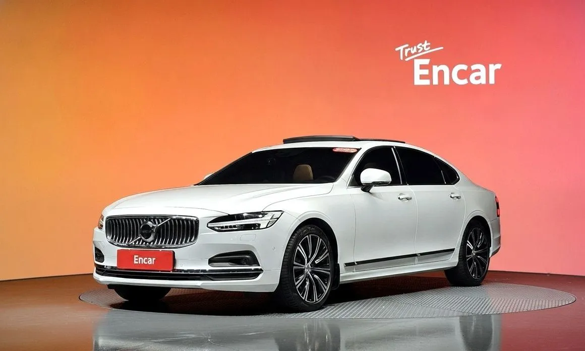 Volvo S90 — фото 1
