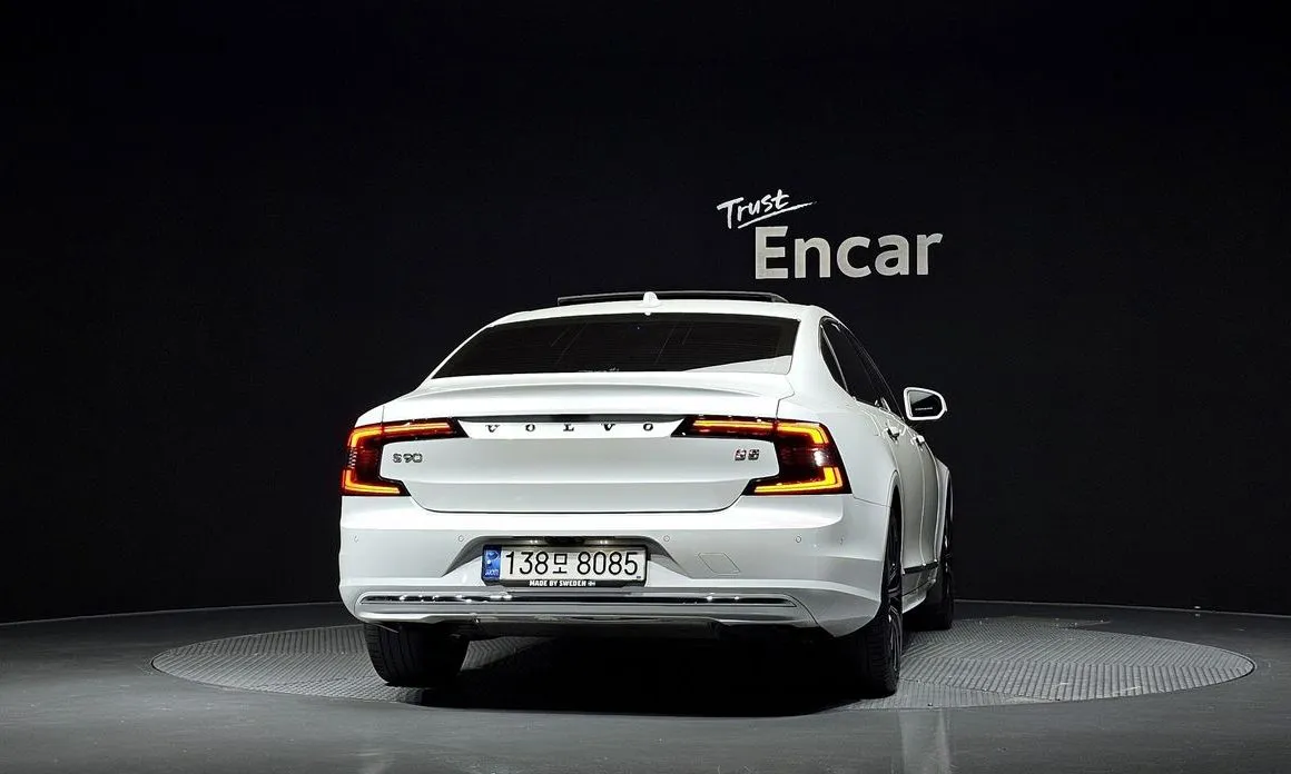 Volvo S90 — фото 6