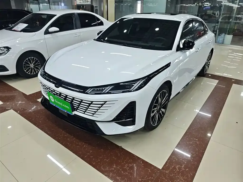 Changan Eado — фото 1