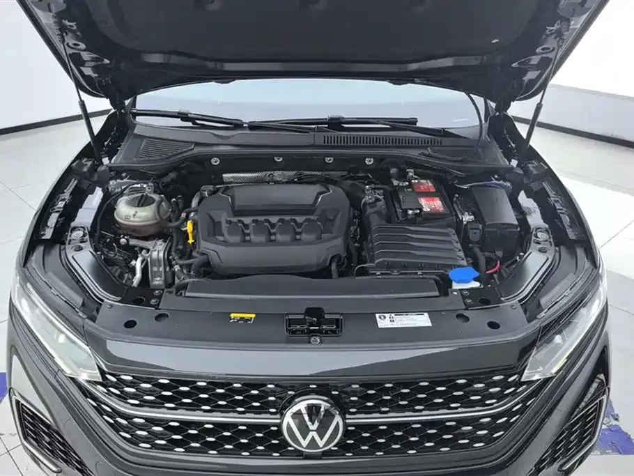Volkswagen Passat — фото 6