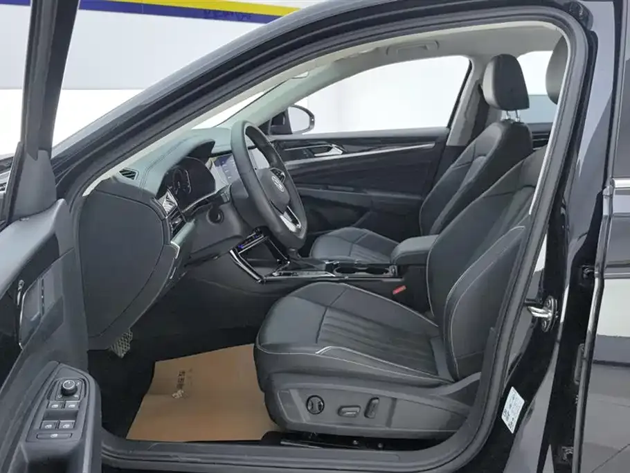 Volkswagen Passat — фото 10