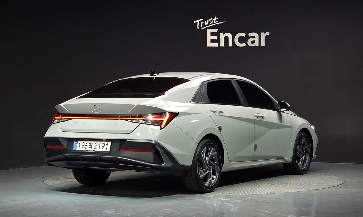 Hyundai AVANTE — фото 3