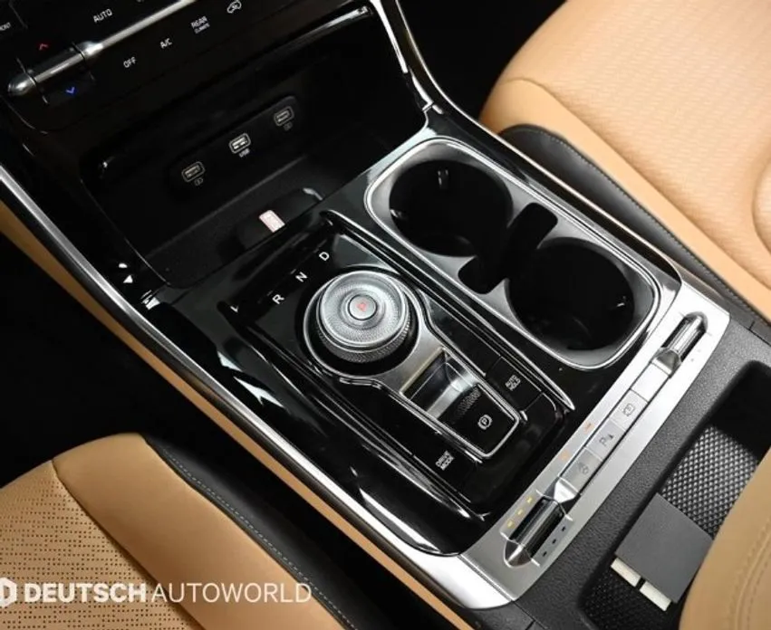 Kia Carnival — фото 10