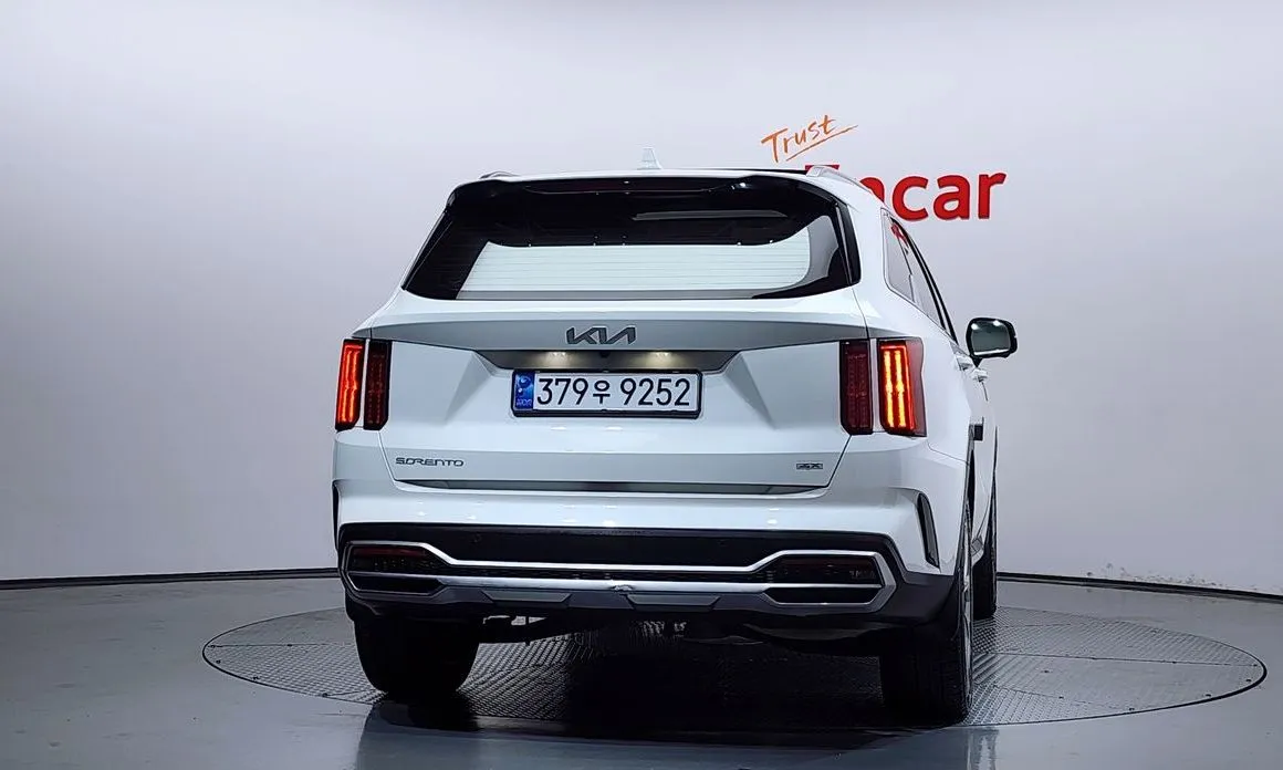 Kia Sorento — фото 9