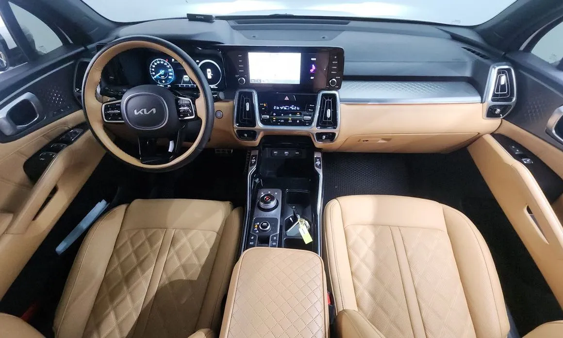 Kia Sorento — фото 7