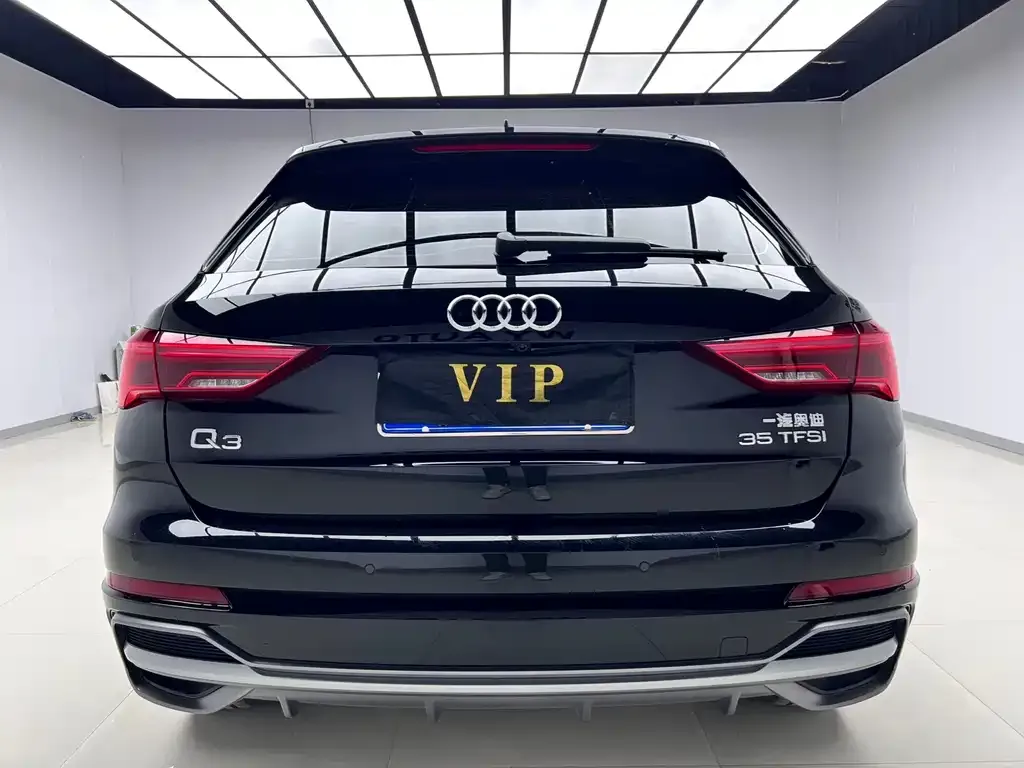 Audi Q3 — фото 6