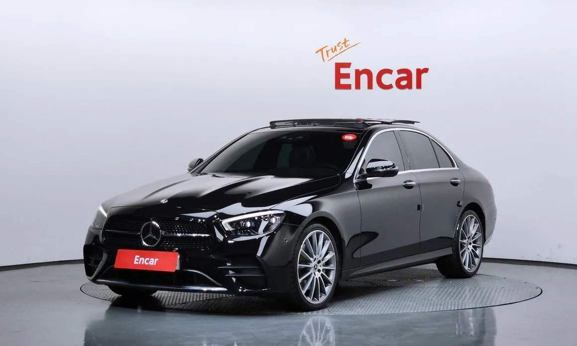 Mercedes-Benz E-Class — фото 1
