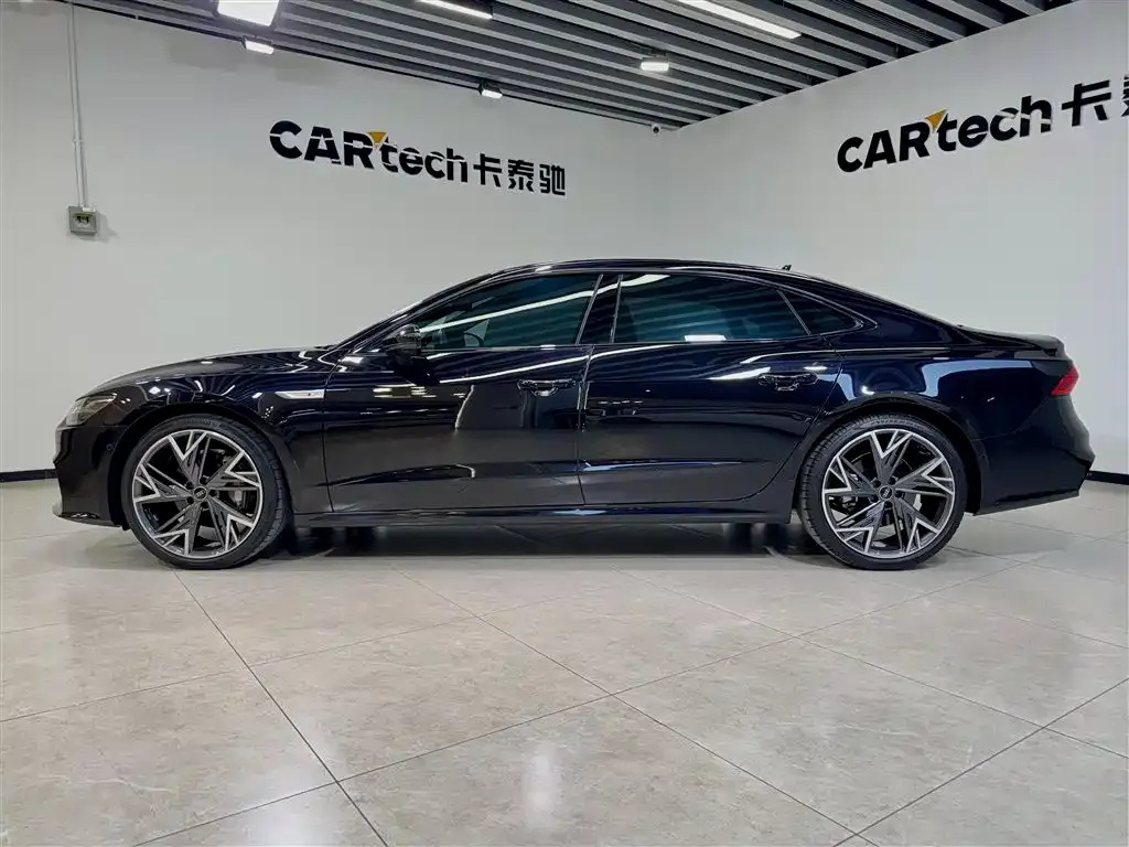 Audi A7L — фото 4