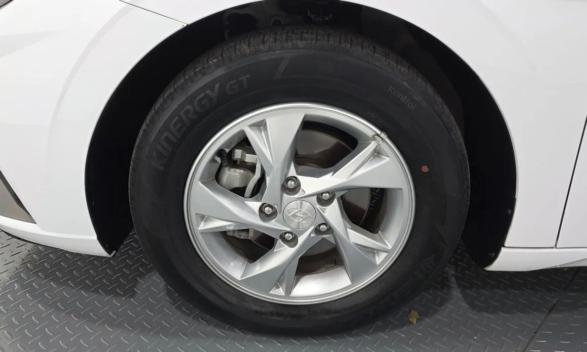Hyundai AVANTE — фото 10