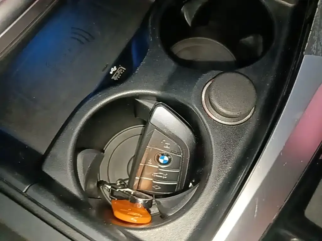 BMW 5 Series New Energy — фото 4