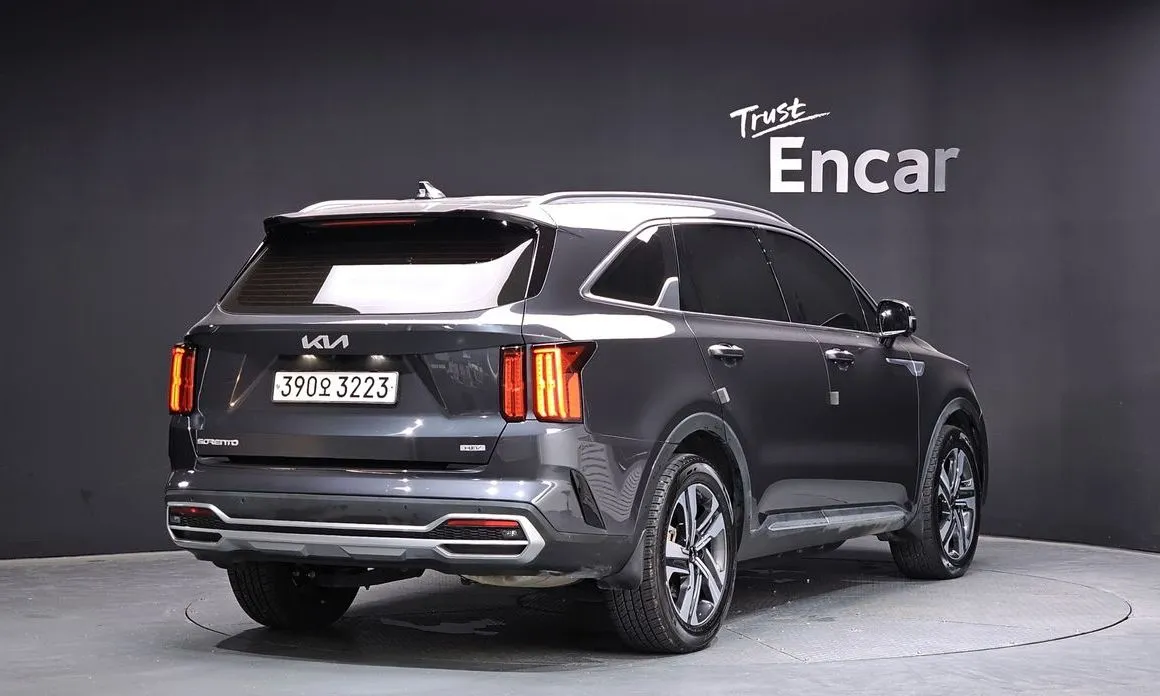 Kia Sorento — фото 8
