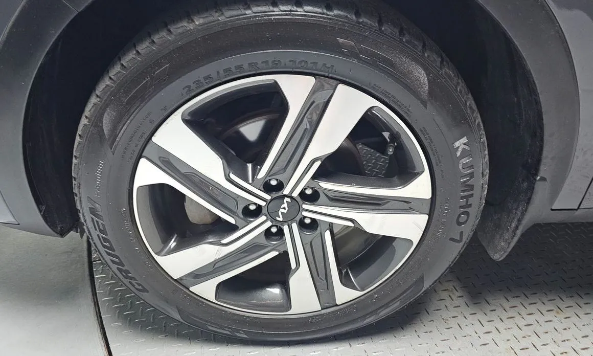 Kia Sorento — фото 7
