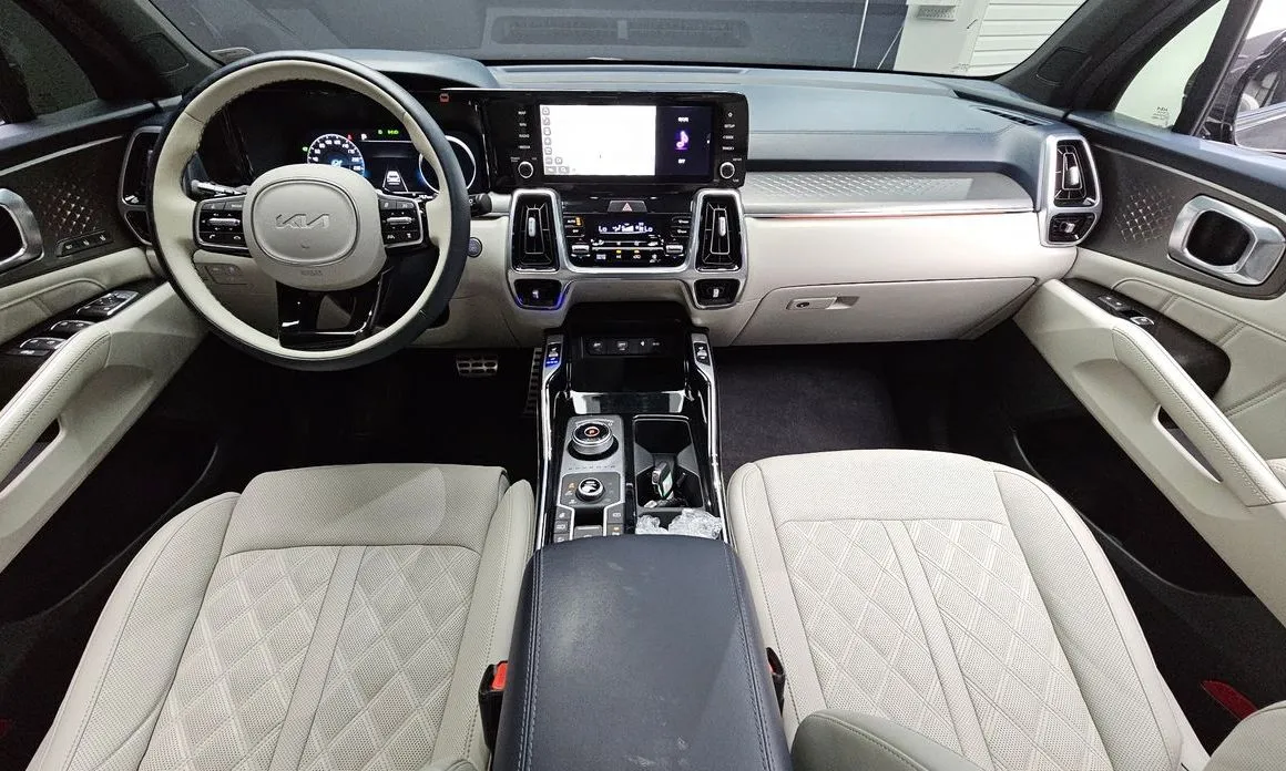 Kia Sorento — фото 9