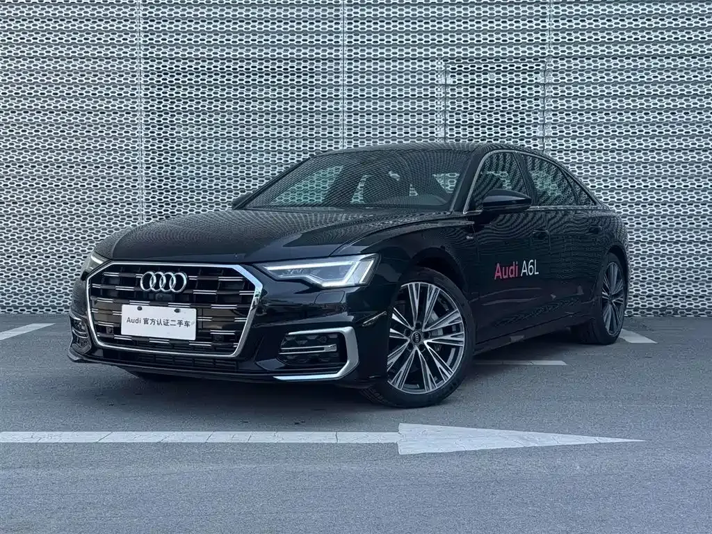 Audi A6L — фото 1