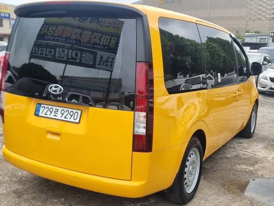 Hyundai Staria — фото 4