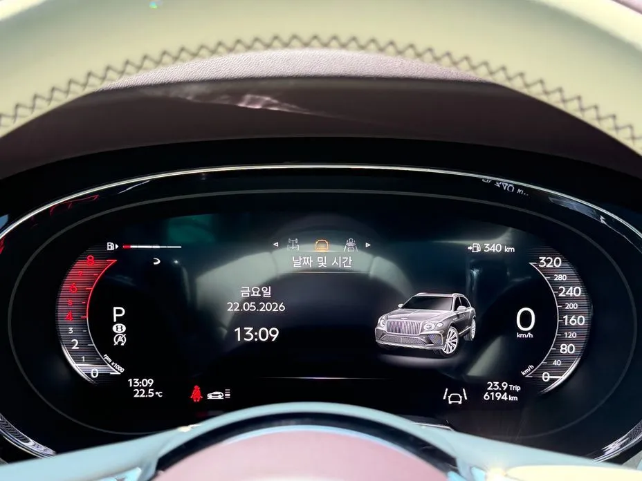 Bentley Bentayga — фото 3