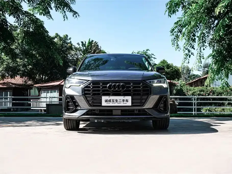Audi Q3 — фото 4