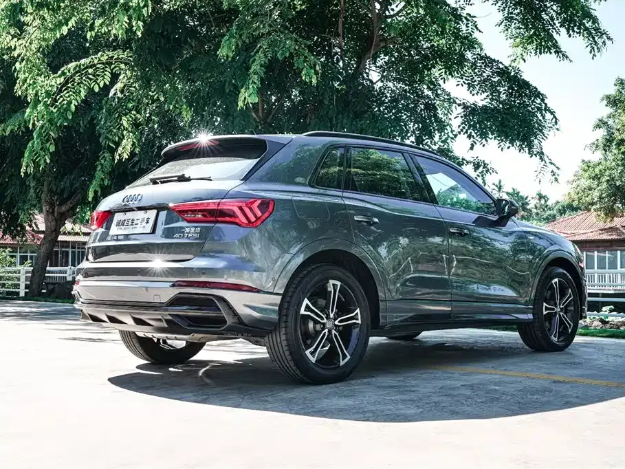 Audi Q3 — фото 10