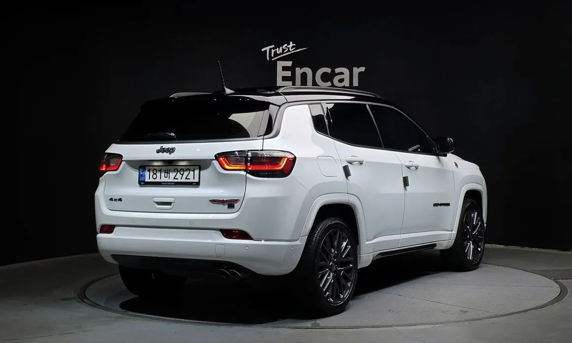Jeep Compass — фото 9