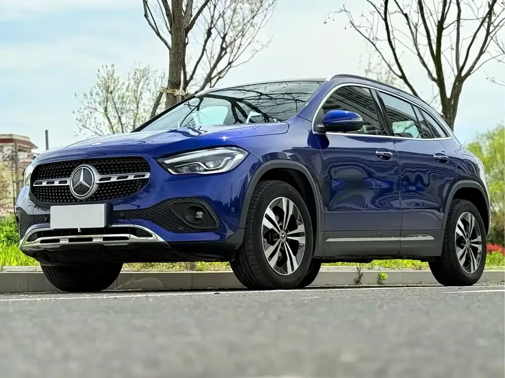 Mercedes-Benz GLA — фото 1