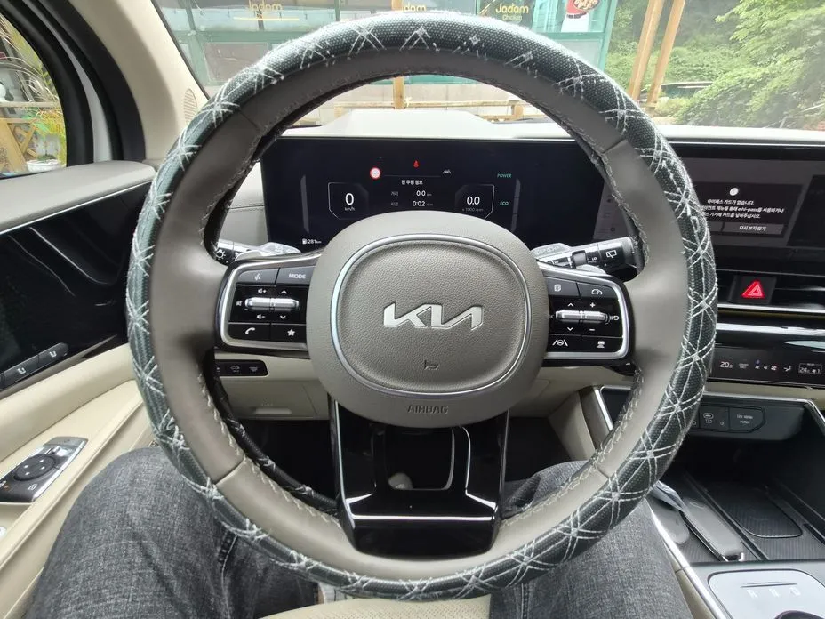 Kia Carnival — фото 9
